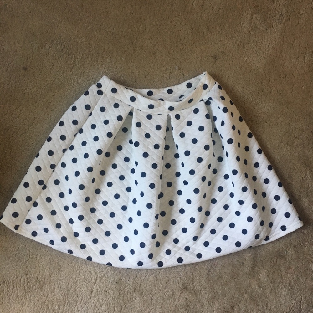 BNWT boohoo Adalyn Quilted Polka Dot Skirt